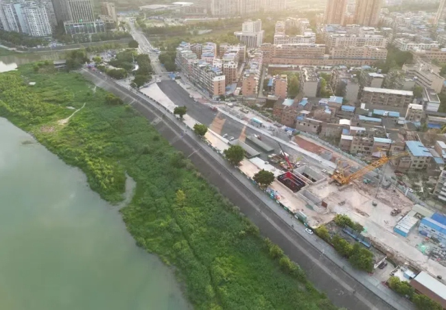 采用土压+泥水双模盾构机下穿沱江。成都轨道集团供图